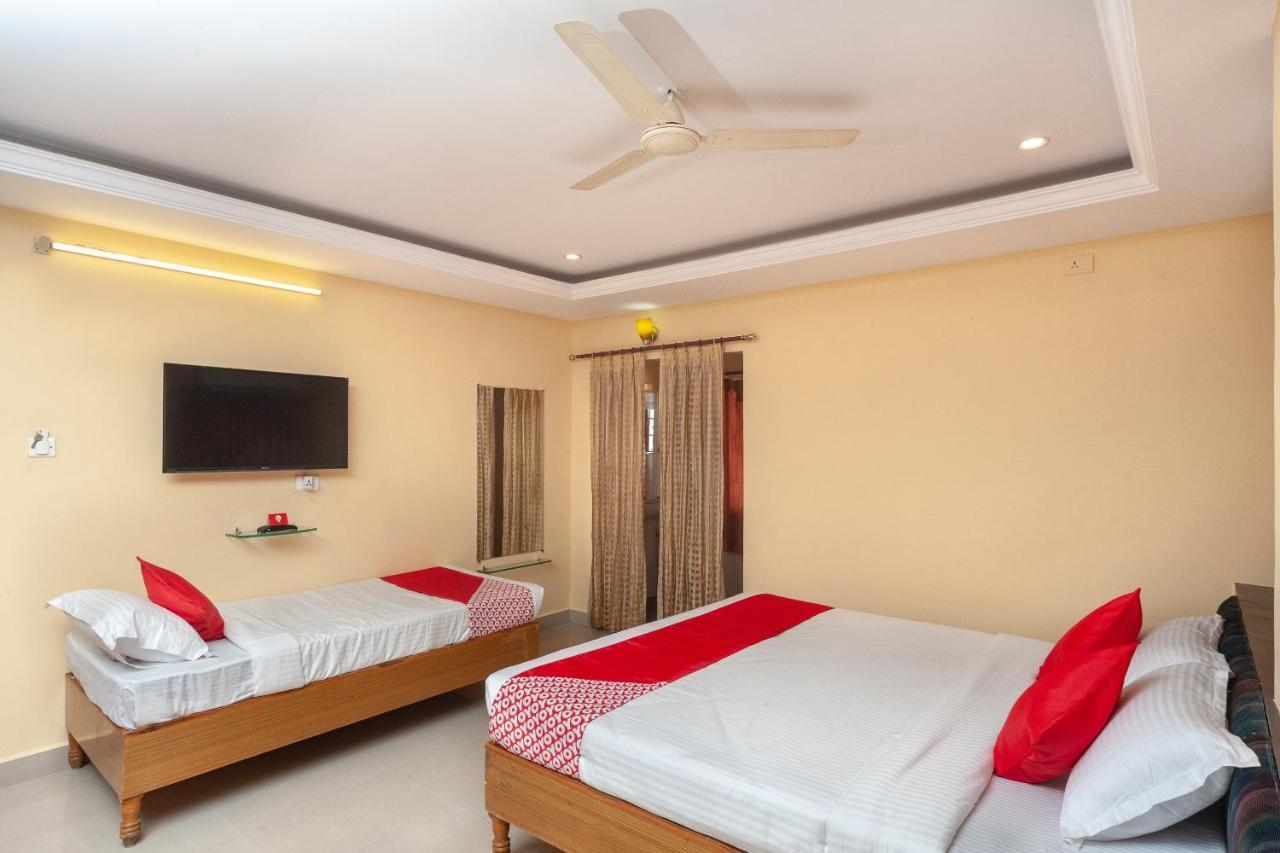 Hotel Sai Sravanthi Grand Tirupati Exterior foto