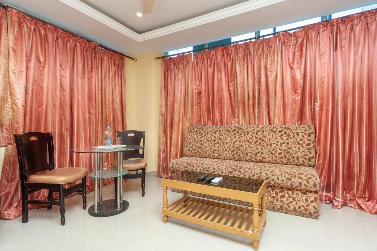 Hotel Sai Sravanthi Grand Tirupati Exterior foto
